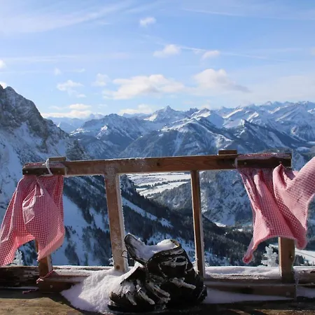 Lägenhet Wolf - Zentral In Mit Panorama-alpenblick Und Ruhiger Lage
