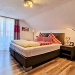 Apartamento Wolf - Zentral In Mit Panorama-alpenblick Und Ruhiger Lage