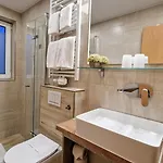Apartamento Wolf - Zentral In Mit Panorama-alpenblick Und Ruhiger Lage *