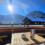 Wolf - Zentral In Mit Panorama-alpenblick Und Ruhiger Lage Pfronten
